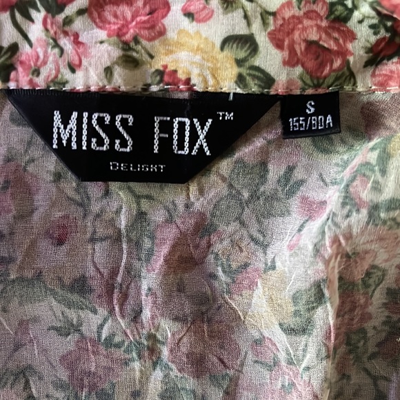 Floral Print Ruffled Dress - Picture 13 of 13